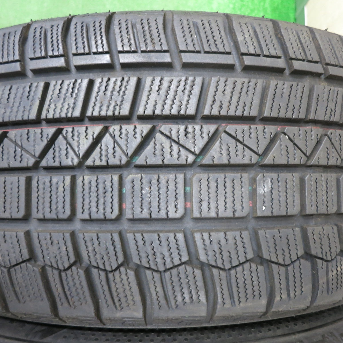 [送料無料] バリ溝！キレイ！9分★スタッドレス 225/60R17 ケンダ KR36 アイステック ネオ VELVA SPORT ヴェルヴァ 17インチ PCD114.3/5H★5012102NJス