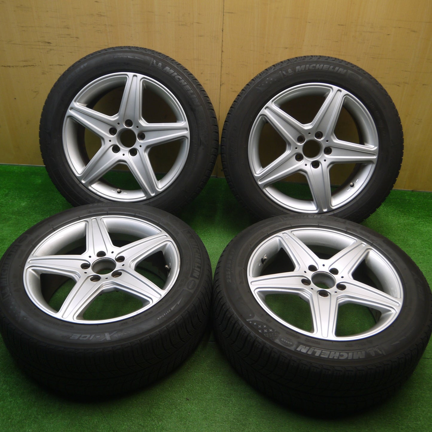 [送料無料] 4本価格★ベンツ 等 AGA Burg 225/55R17 スタッドレス ミシュラン X-ICE XI3 17インチ PCD112/5H★5011504Hス