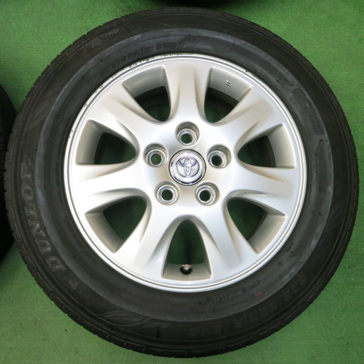 *送料無料* バリ溝！ほぼ10分★トヨタ 30系 カムリ 純正 205/65R15 ダンロップ EC202 15インチ PCD114.3/5H★4040610イノ