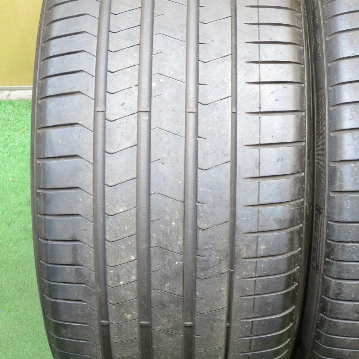 *送料無料* バリ溝！22年！9分★265/35R20 295/30R20 ピレリ PZERO タイヤ 20インチ Pゼロ ベンツ BMW 等★4050601KKノタ