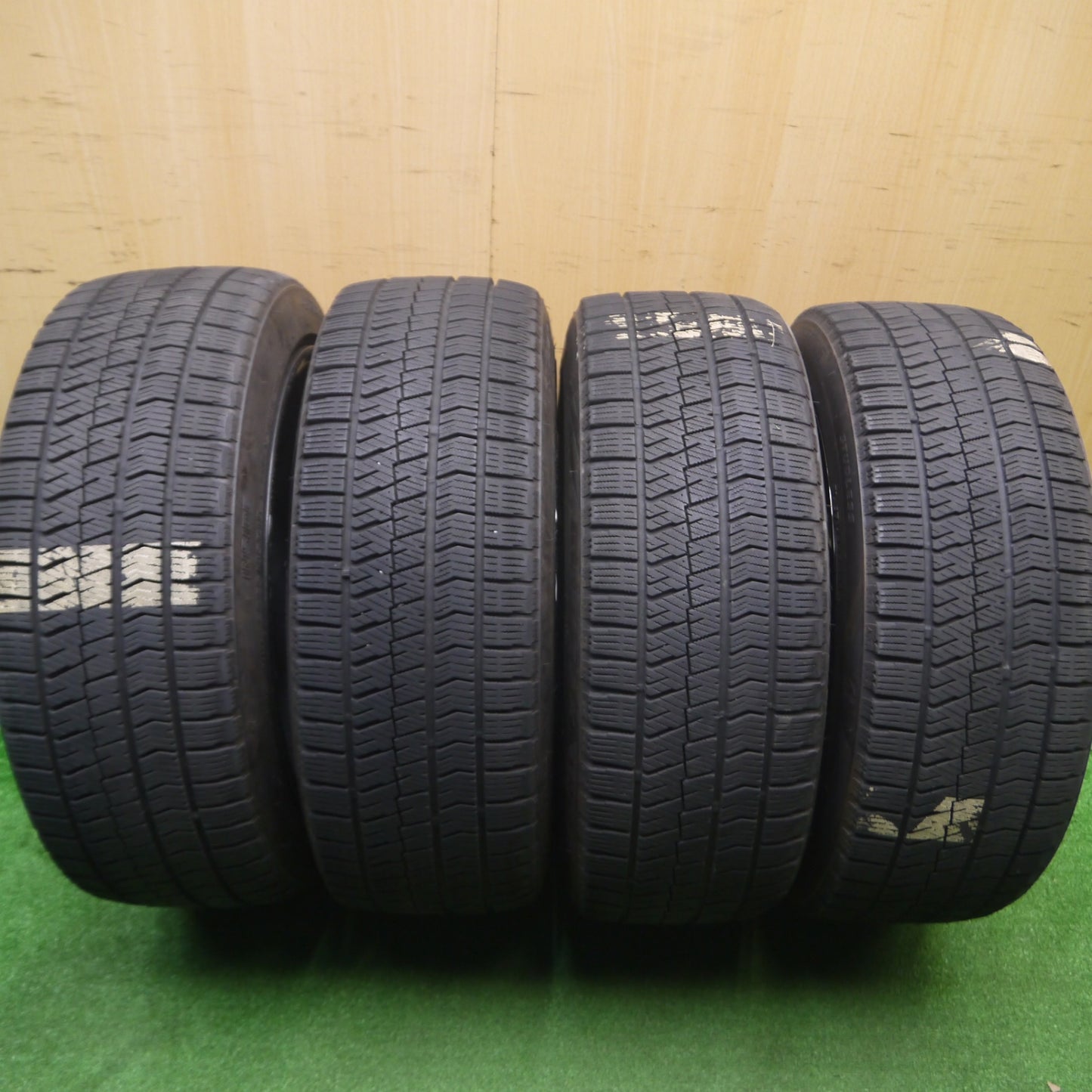 [送料無料] 4本価格★トヨタ 220系 クラウン RS アドバンス 純正 225/45R18 スタッドレス ブリヂストン ブリザック VRX2 PCD114.3/5H★4092701Hス