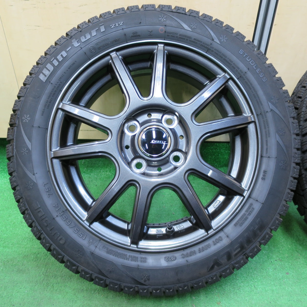 送料無料* 超バリ溝！22年！キレイ！ほぼ10分☆スタッドレス 155/65R14 ハイフライ Win-turi 212 EMBELY 1 |  名古屋/岐阜の中古カー用品・工具の買取/販売ならガレージゲット