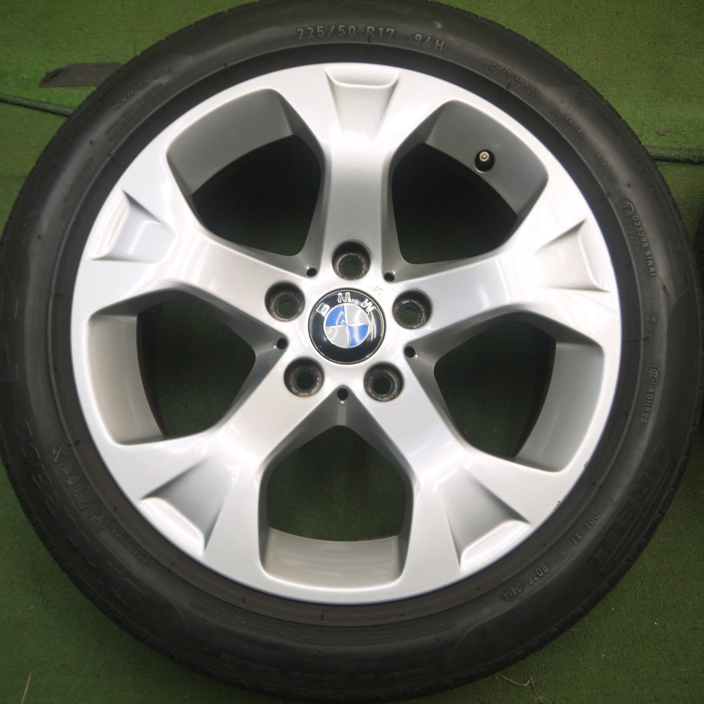 *送料無料* バリ溝！9.5分★BMW X1 E84 純正 225/50R17 ピレリ Cinturato P7 17インチ PCD120/5H★4052201Hノ