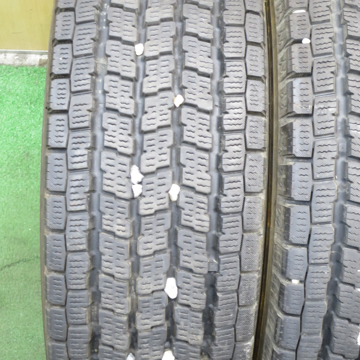 *送料無料* バリ溝！20年！9.5分以上★トラック タイヤ 205/75R16 113/111L スタッドレス ヨコハマ アイスガード iG91 16インチ★4052504クスタ