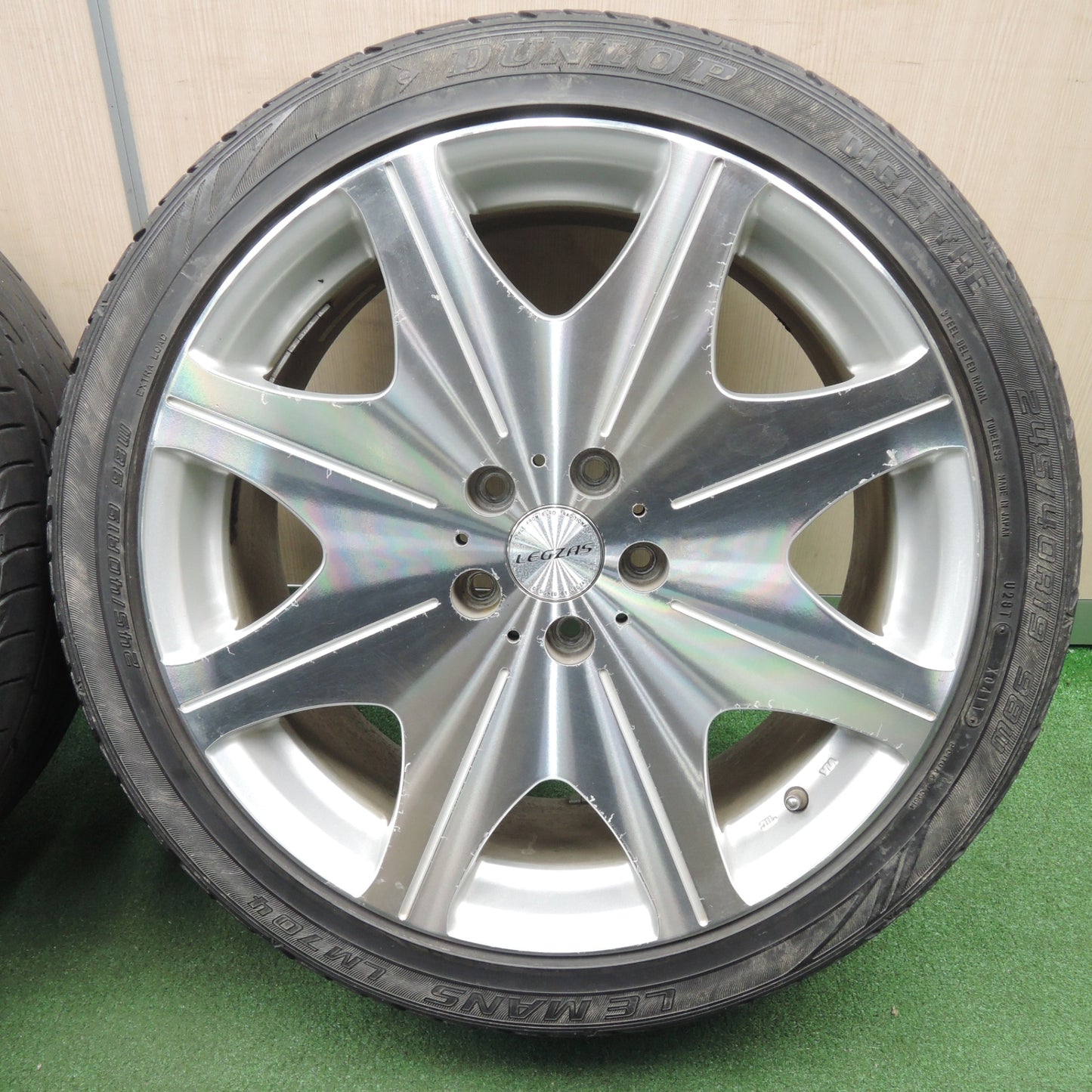 *送料無料* 4本価格★LEGZAS 245/40R19 ダンロップ LE MANS LM704 レグザス 19インチ PCD114.3/5H★4031303TNノ