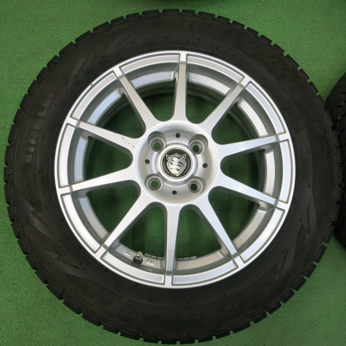 *送料無料* バリ溝！キレイ！8.5分★スタッドレス 175/65R15 ピレリ アイスアシンメトリコ プラス 社外 アルミ 15インチ PCD100/4H★4042801イス