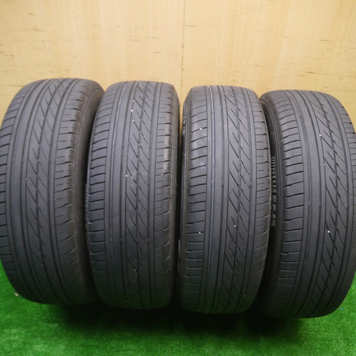 *送料無料* バリ溝！21年！キレイ！9分★ハイエース 等 PERFORMANCE 215/60R17 グッドイヤー イーグル#1 ナスカー ホワイトレター  PCD139.7/6H★4080506Hノ