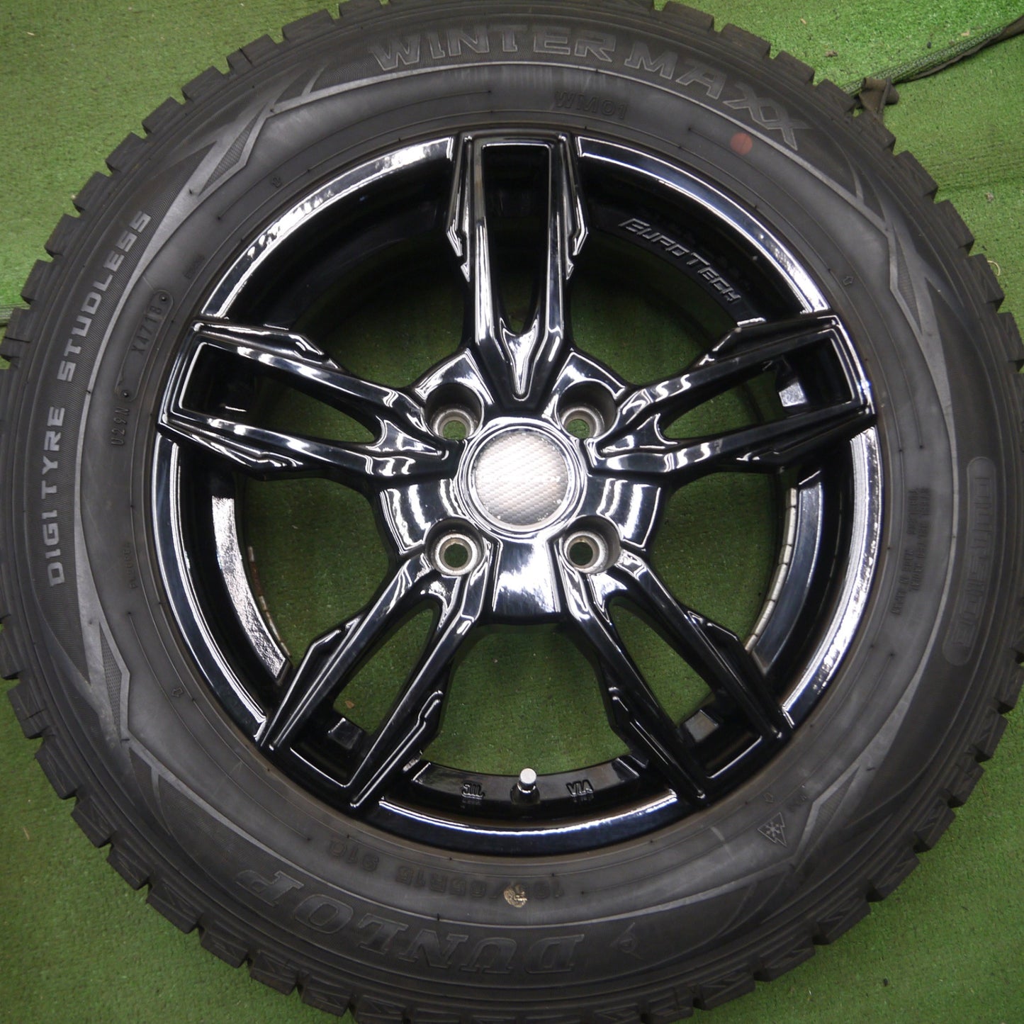 *送料無料* バリ溝！9.5分★プジョー等 EUROTECH 195/65R15 スタッドレス ダンロップ ウインターマックス WM01 ユーロテック PCD108/4H★4051701Hス