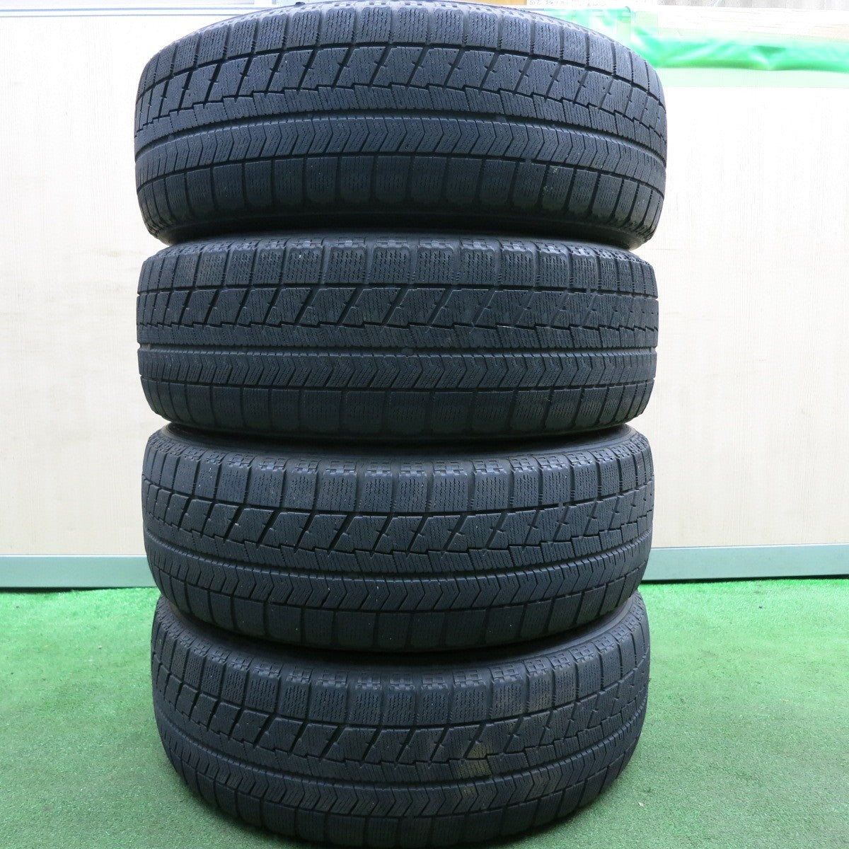 *送料無料* 4本価格★トヨタ 30系 プリウス 純正 195/65R15 スタッドレス ブリヂストン ブリザック VRX 15インチ PCD100/5H★4052202HAス