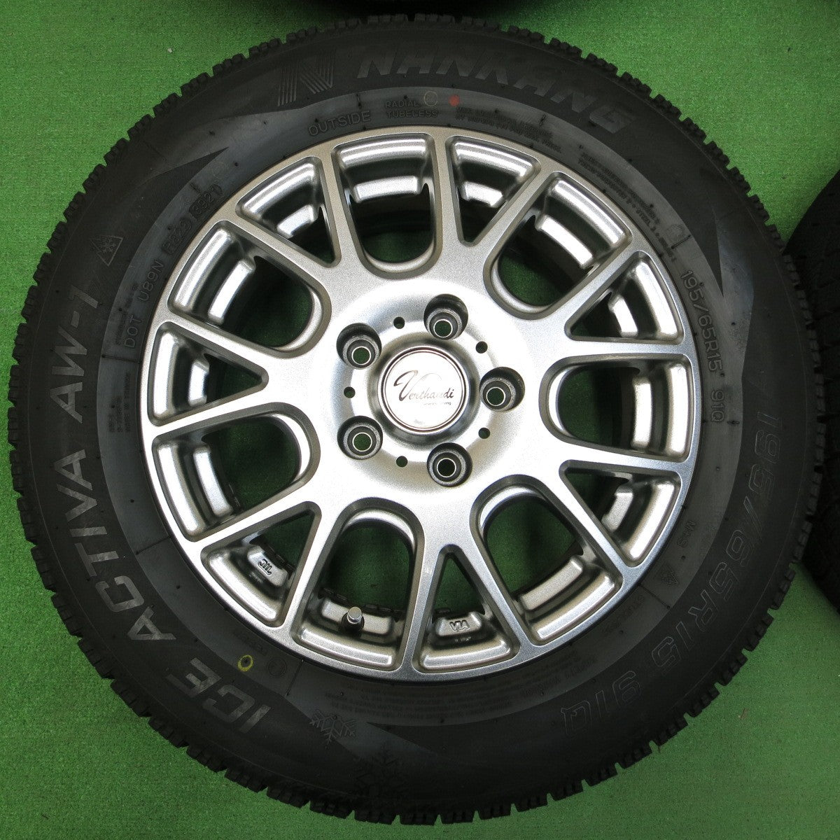 送料無料* バリ溝！21年！キレイ！ほぼ10分☆スタッドレス 195/65R15 ナンカン アイスアクティバ AW-1 Verthandi |  名古屋/岐阜の中古カー用品・工具の買取/販売ならガレージゲット