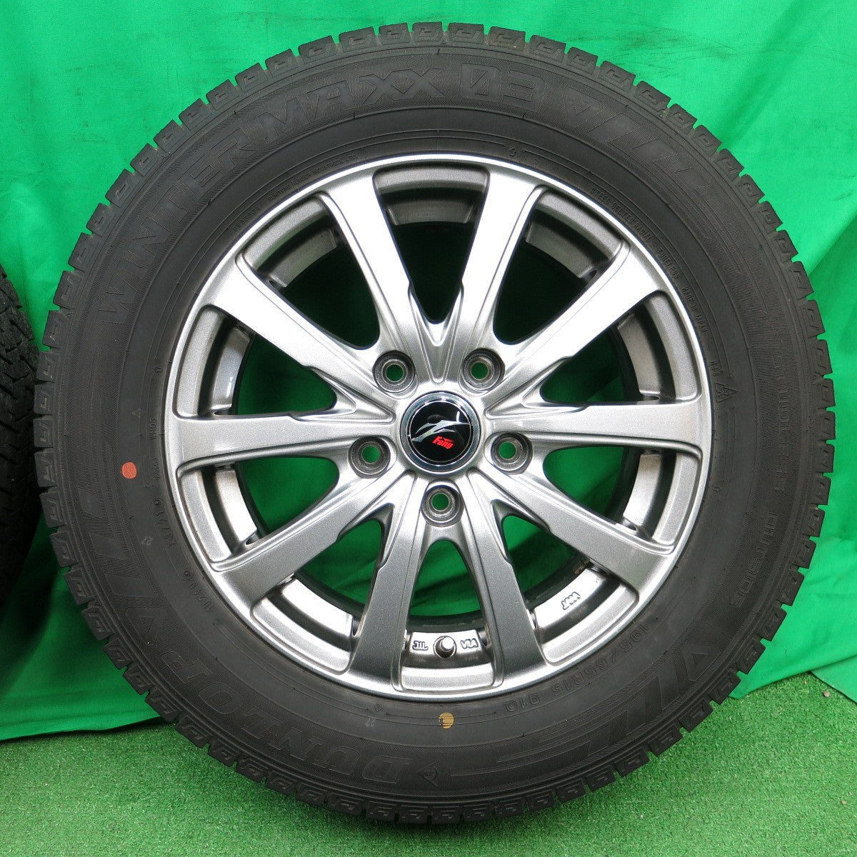 *送料無料* バリ溝！21年！綺麗！9.5分★スタッドレス 195/65R15 ダンロップ ウインターマックス03 Fang ファング 15インチ PCD114.3/5H★4042702ナス