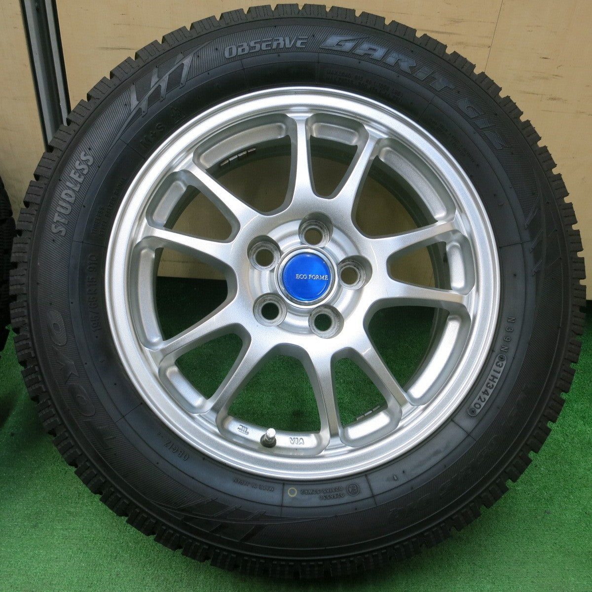 *送料無料* バリ溝！20年！綺麗！9.5分以上★プリウス等 195/65R15 スタッドレス トーヨー オブザーブ ガリット GIZ ECO FORME エコフォルム PCD100/5H★4040906イス