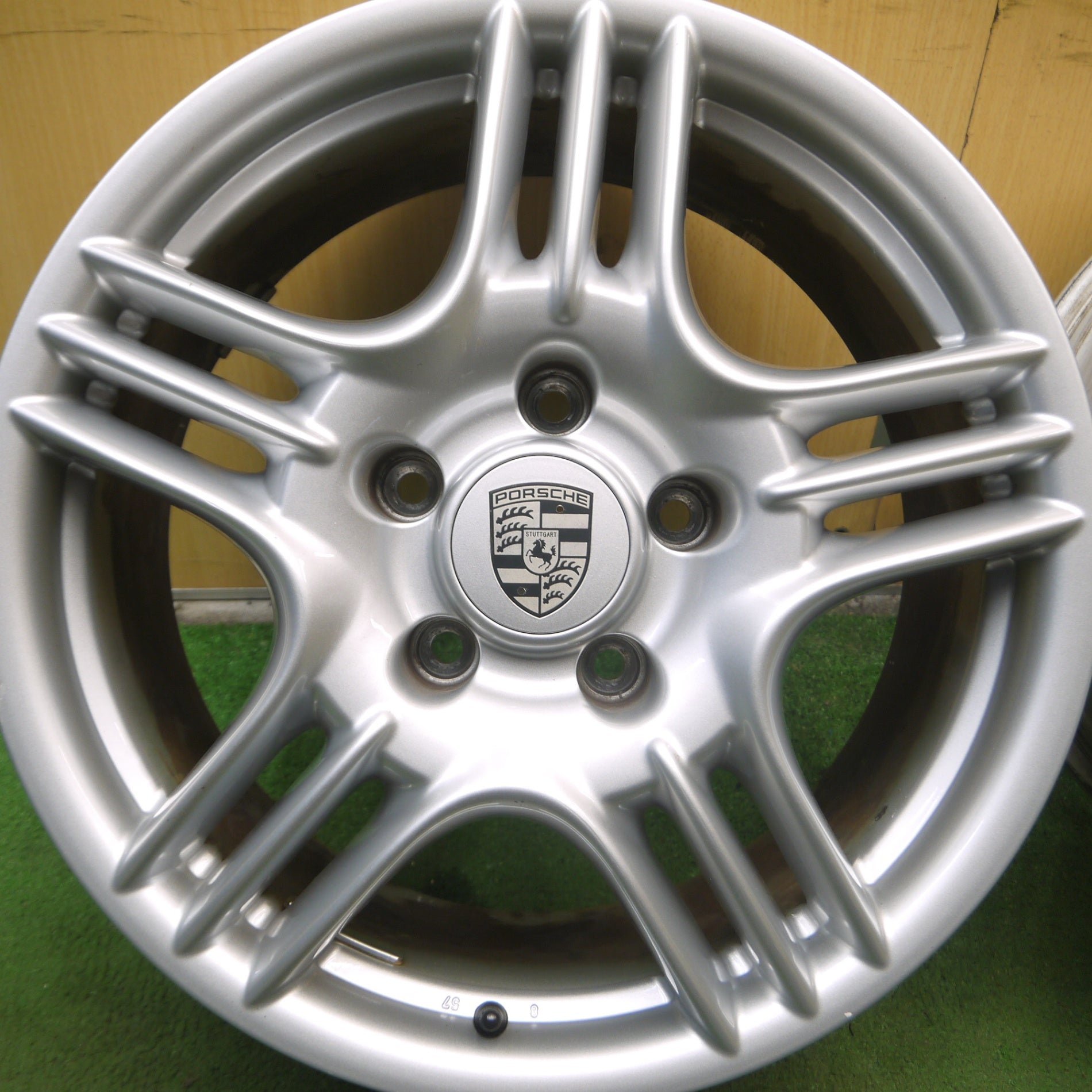 送料無料* キレイ☆ポルシェ 955 カイエン 純正 ホイール 18インチ 18×8J PCD130/5H☆4061908Hホ |  名古屋/岐阜の中古カー用品・工具の買取/販売ならガレージゲット