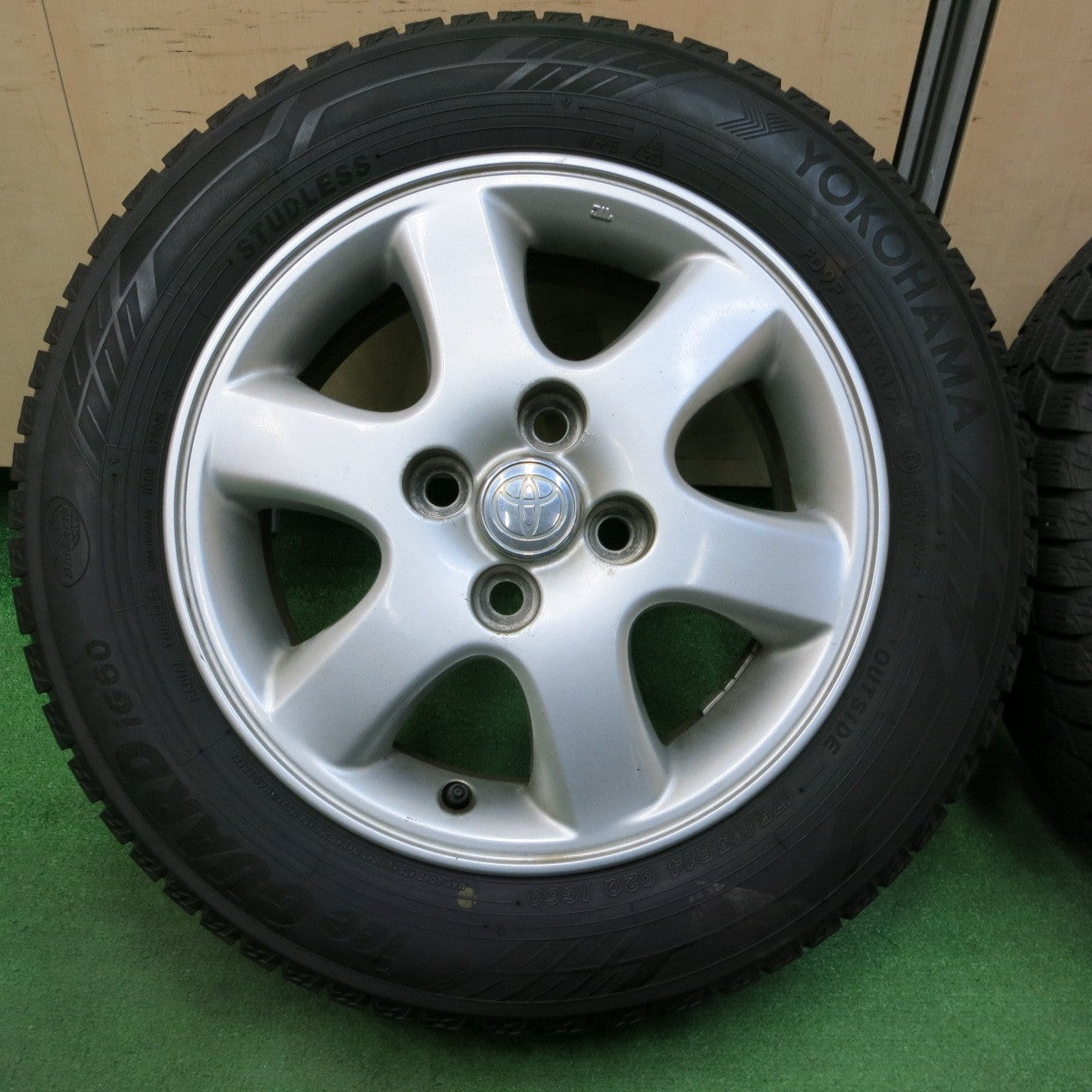 美品 ガリ傷無 超バリ溝 トヨタ カローラ フィールダー 185/55R16 純正 5.5J +45 PCD100 4穴 グッドイヤー ナビ6  ヴィッツ アクア ヤリス 4穴