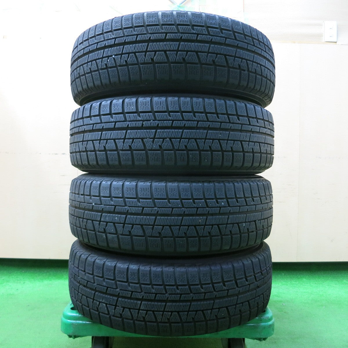 *送料無料* バリ溝！9分★スタッドレス 185/65R15 ヨコハマ アイスガード iG50 プラス スチール ホイール PCD100  114.3/5H マルチ★4050103イス