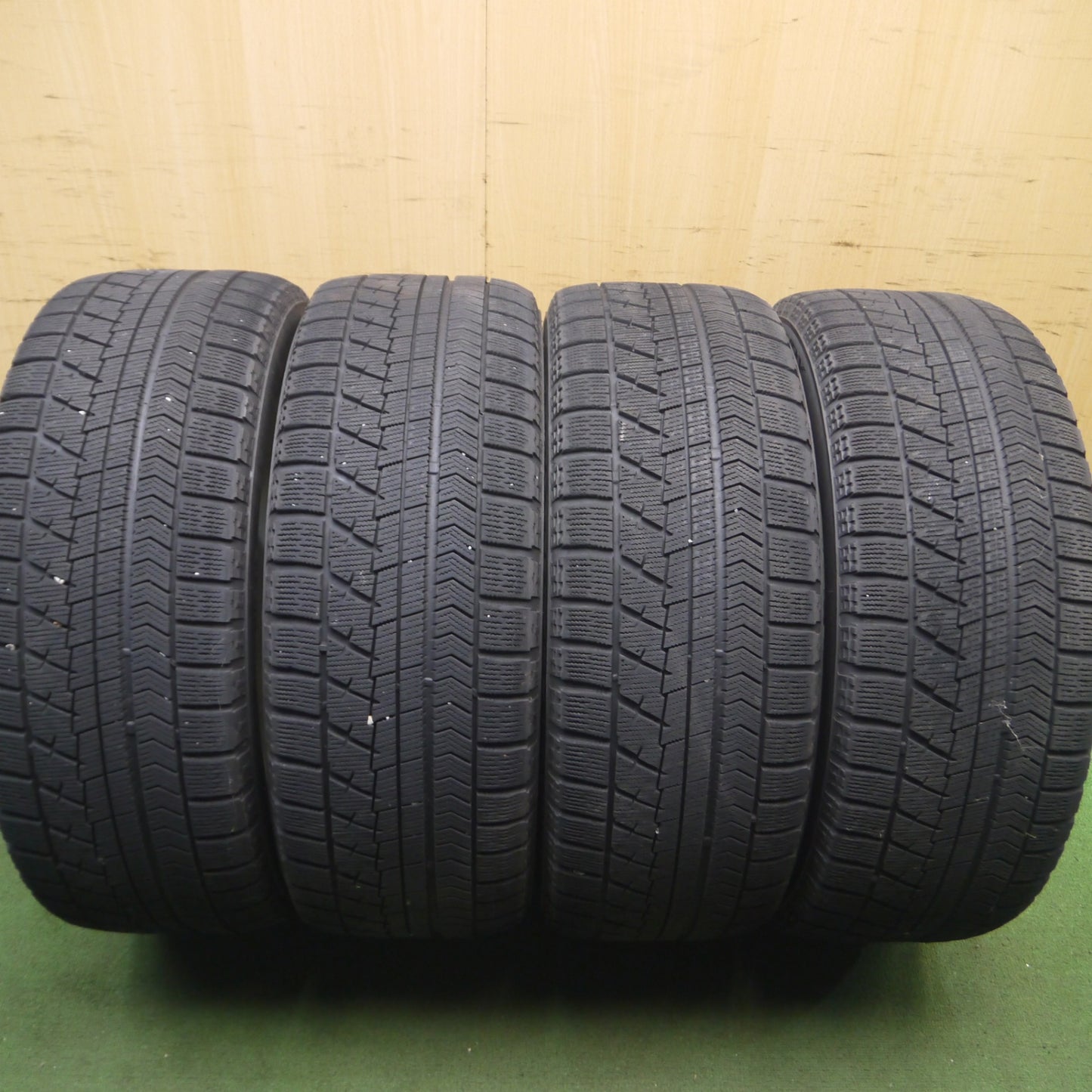 *送料無料* キレイ★スタッドレス 235/50R18 ブリヂストン ブリザック VRX EuroSpeed MANARAY SPORT 18インチ PCD114.3/5H★4052204Hス