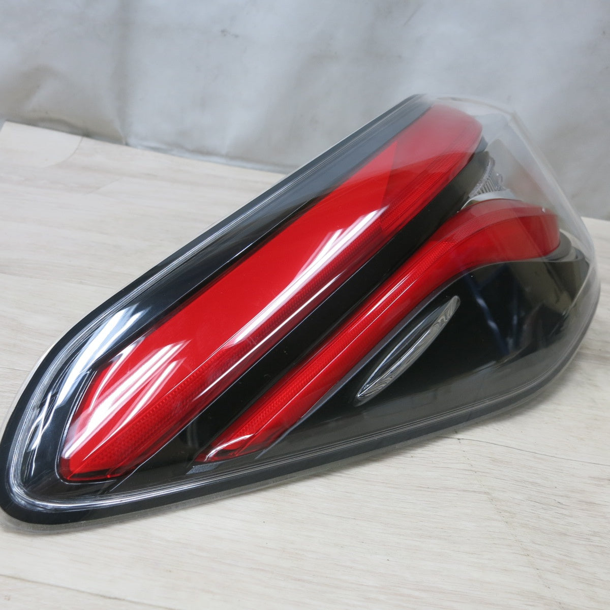 [送料無料] 新車外し!左右セット◆トヨタ 220系 クラウン 純正 テール ライト ランプ KOITO 30-447◆