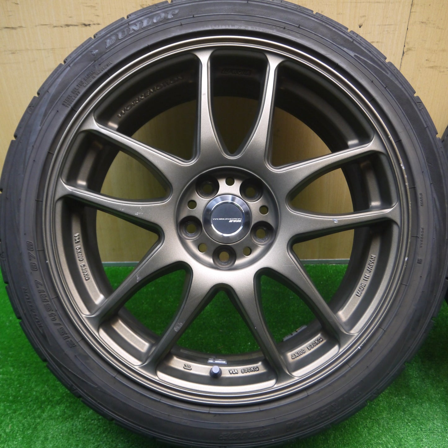 *送料無料* バリ溝！23年！8.5分★プリウス 等 WORK EMOTION Kiwami 215/45R17 ダンロップ ディレッツァ DZ102 ワーク 極 PCD100/5H★4082805Hノ