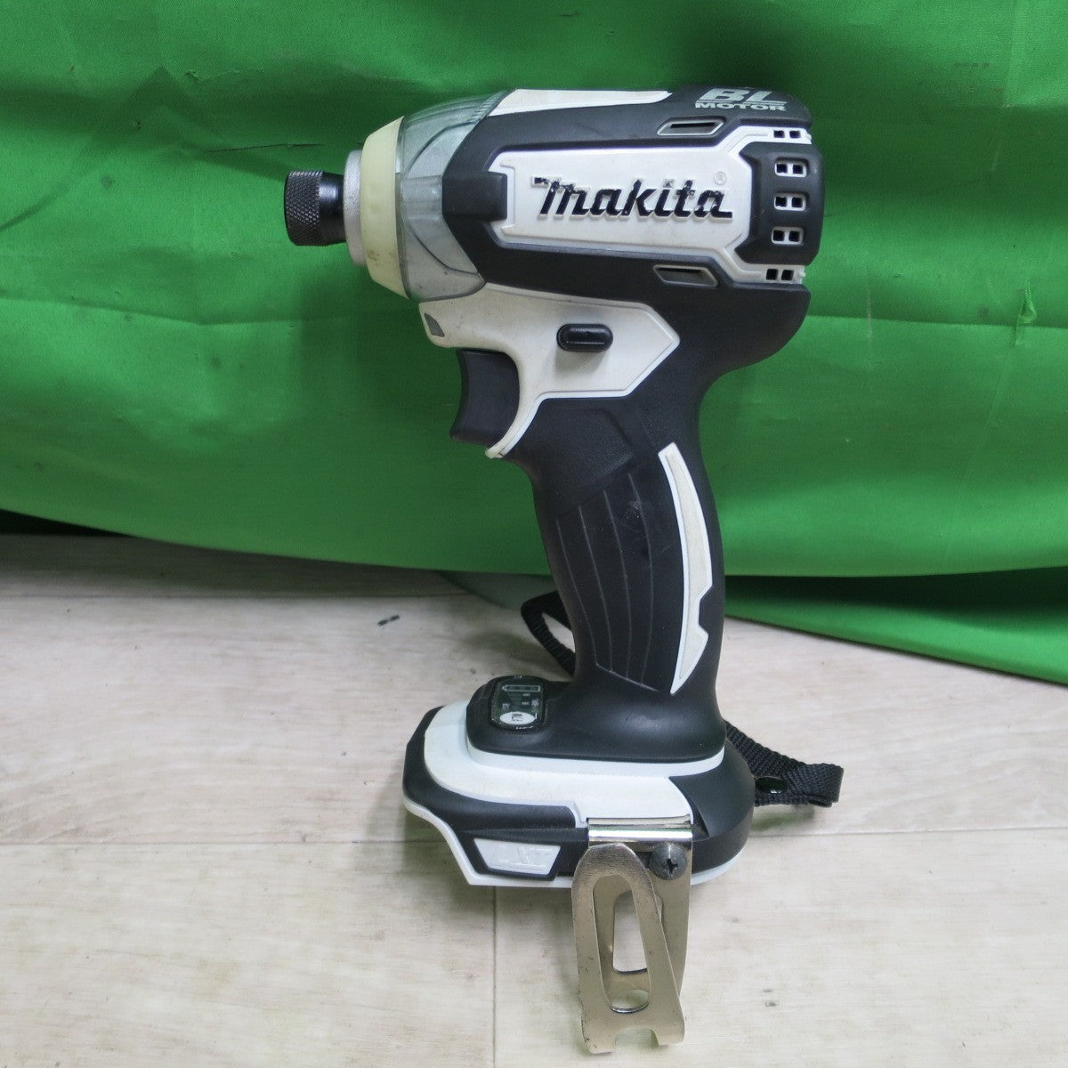 送料無料] ☆makita マキタ 充電式インパクトドライバ TD136D 充電器 DC14RC 14.4V 工具 電動工具 大工道具 D |  名古屋/岐阜の中古カー用品・工具の買取/販売ならガレージゲット