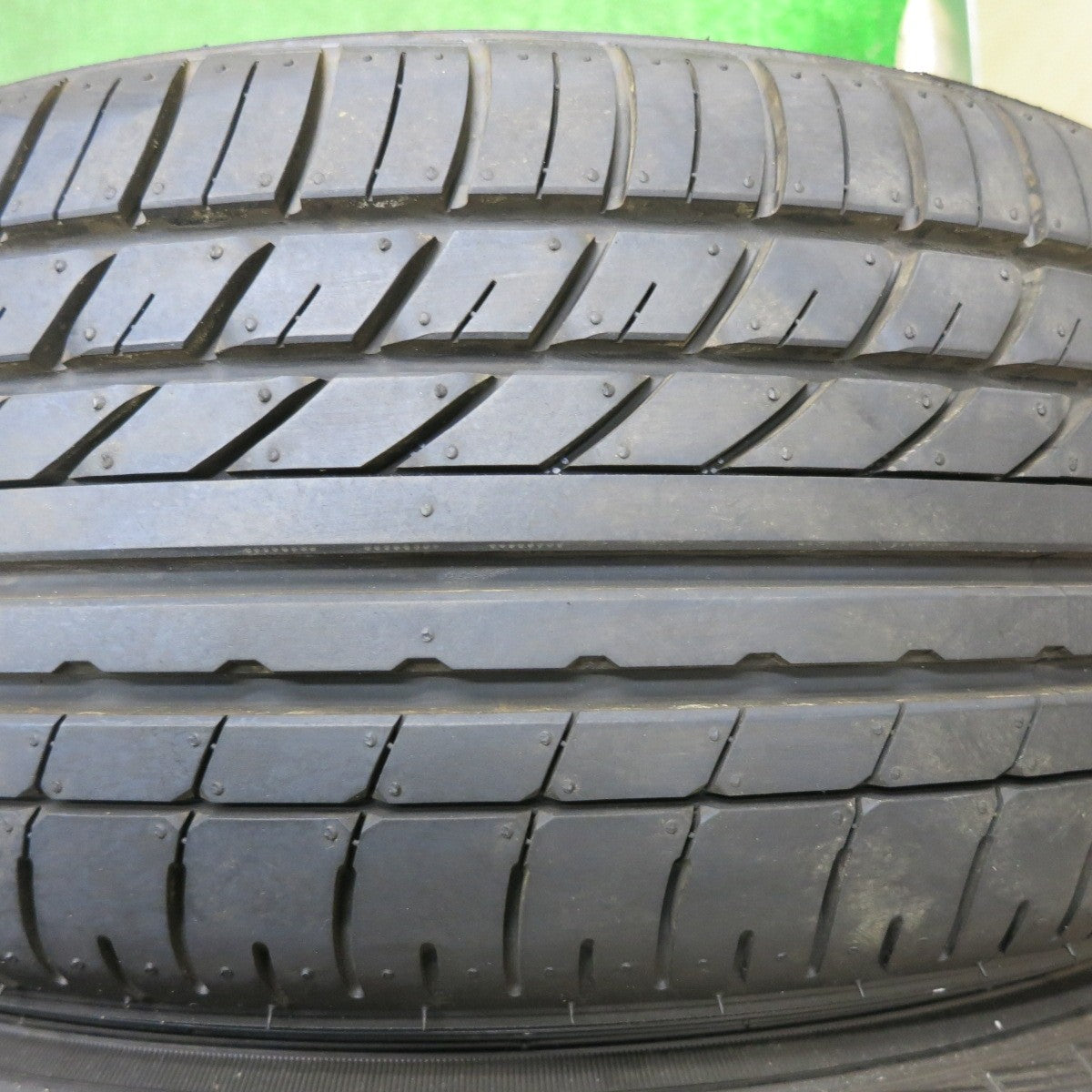 [送料無料] 新車外し！24年★165/55R14C 95/93N ヨコハマ PARADA PA03 タイヤ 14インチ 軽バン 軽トラ N-VAN バモス ハイゼット エブリイ 等★4121801NJノタ