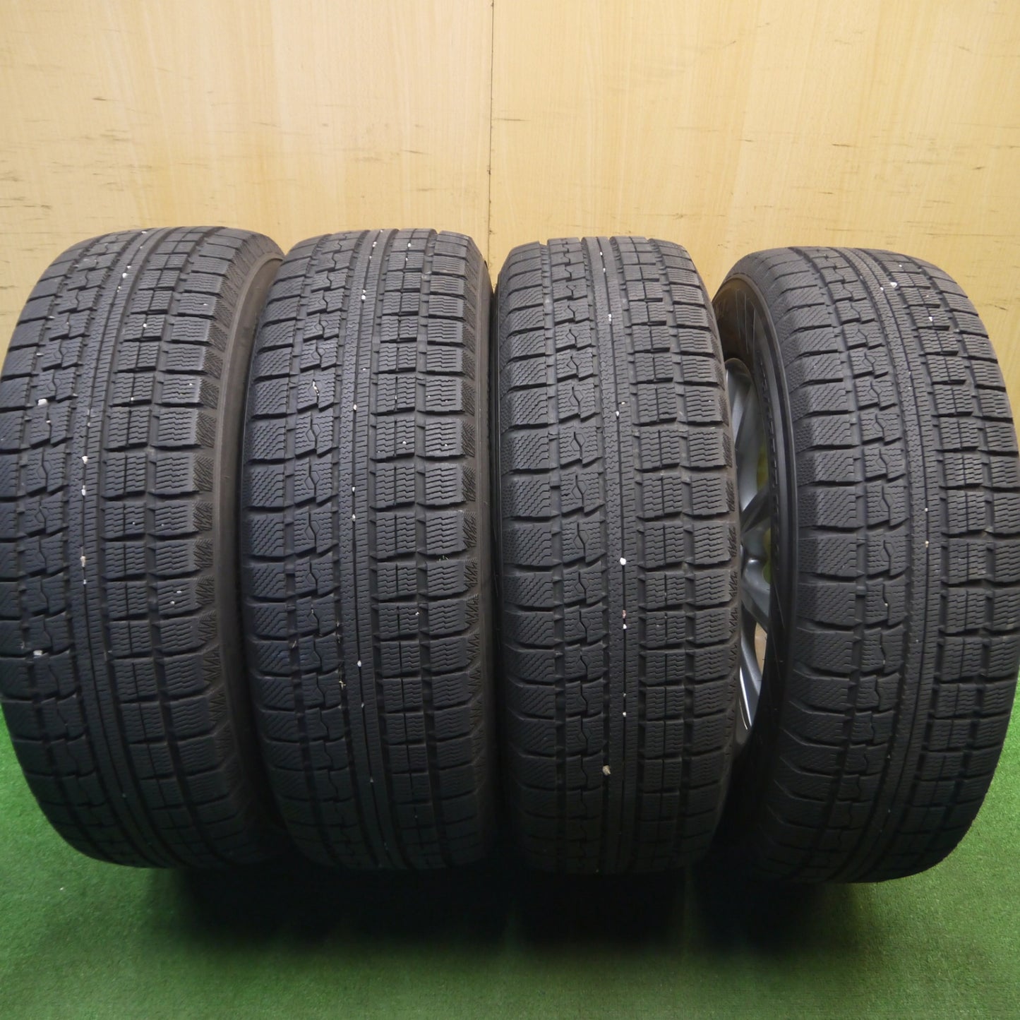 [送料無料] バリ溝！キレイ！9分★スタッドレス 225/65R17 トーヨー ウインター トランパス MK4α JOKER ジョーカー 17インチ PCD114.3/5H★5012107Hス