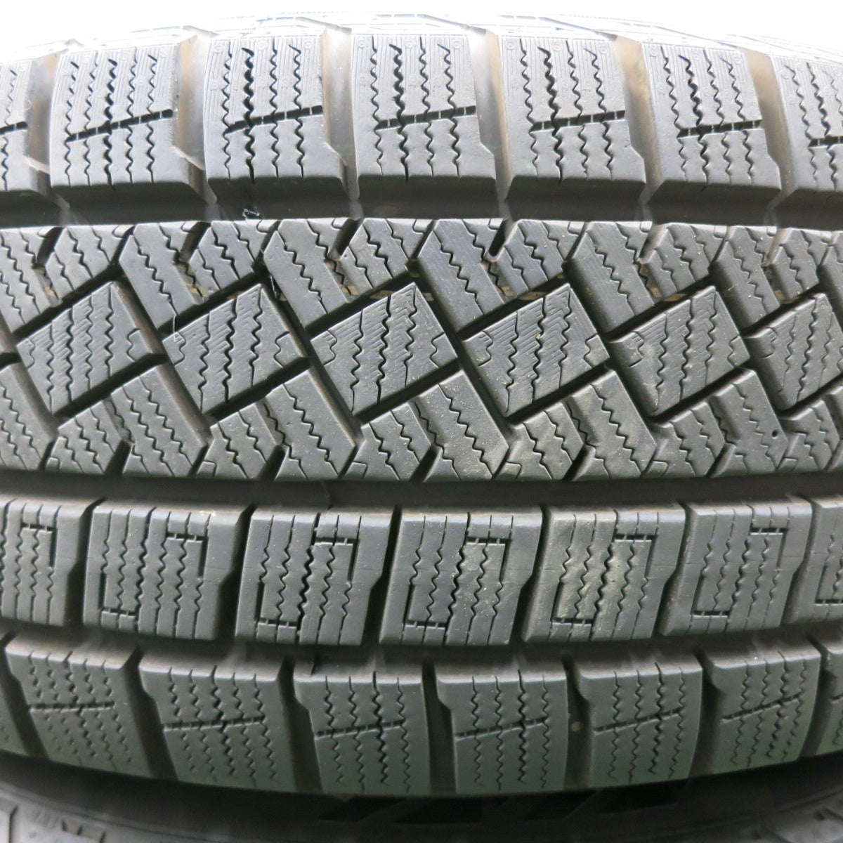 *送料無料* 超バリ溝！22年！綺麗！9.5分以上★スタッドレス 195/65R15 ピレリ アイスゼロ アシンメトリコ 社外 アルミ 15インチ PCD100/4H★4042602NJス