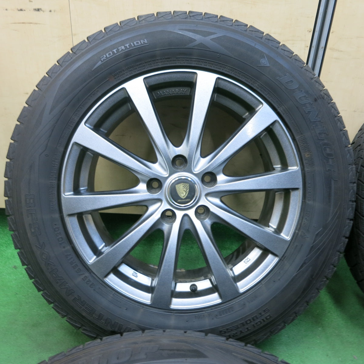 [送料無料] バリ溝！キレイ！9.5分★スタッドレス 225/65R17 ダンロップ ウインターマックス SJ8 MANARAY SPORT マナレイ 17インチ PCD114.3/5H★4102502SYス