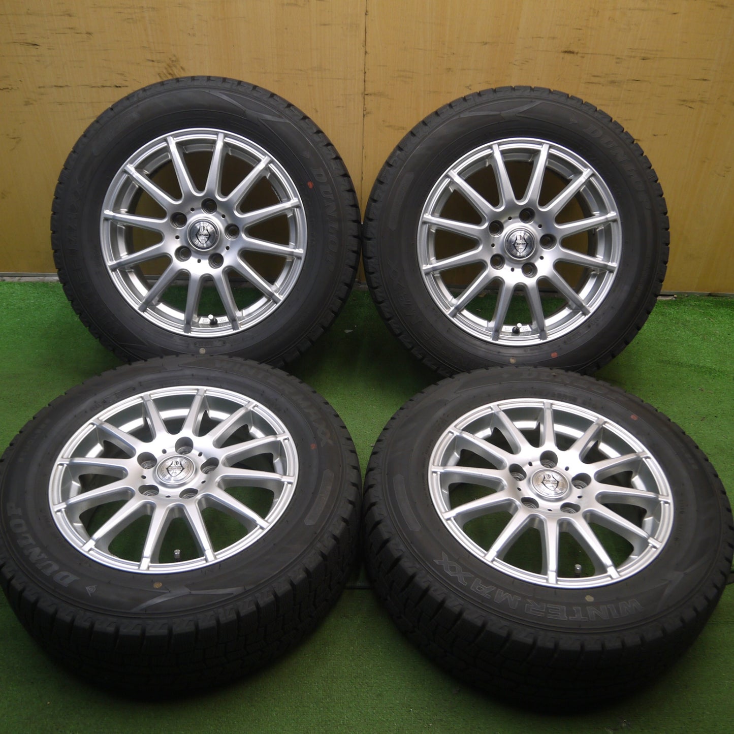 *送料無料* バリ溝！21年！キレイ！9.5分★スタッドレス 195/65R15 ダンロップ ウインターマックス WM02 JOKER ジョーカー PCD114.3/5H★4040101Hス