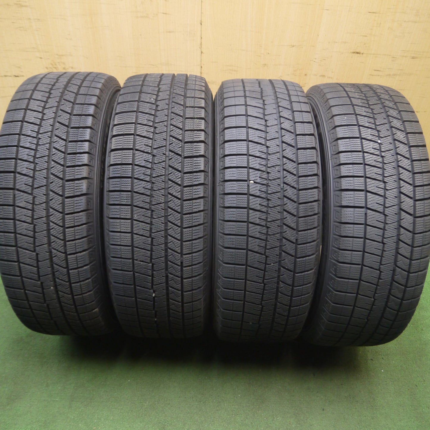 *送料無料* バリ溝！21年！9.5分★スタッドレス 215/60R16 ダンロップ ウインターマックス 03 TOPRUN トップラン 16インチ PCD114.3/5H★4061707Hス