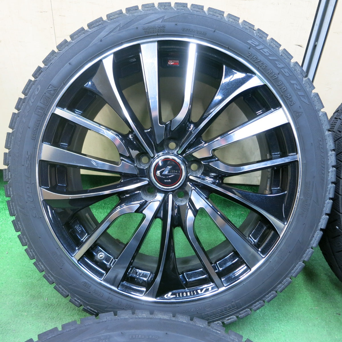 [送料無料] 4本価格★プリウス 等 LEONIS VT 215/45R17 スタッドレス ピレリ アイスアシンメトリコ レオニス 17インチ PCD100/5H★4101804SYス