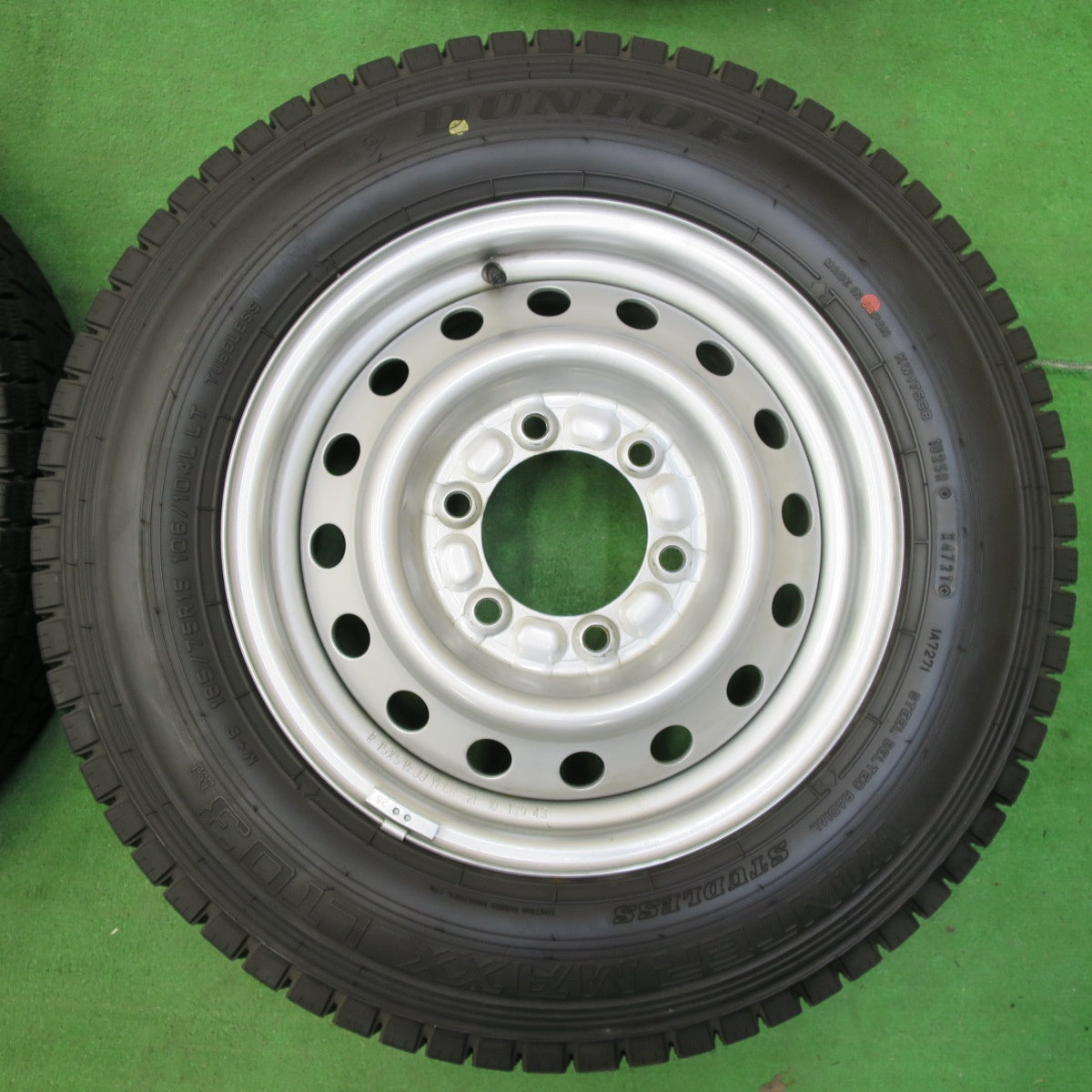 *送料無料* バリ溝！21年！キレイ！9.5分★スタッドレス 185/75R15 106/104L ダンロップ ウインターマックス LT03M スチール 15インチ PCD139.7/6H★4070905イス