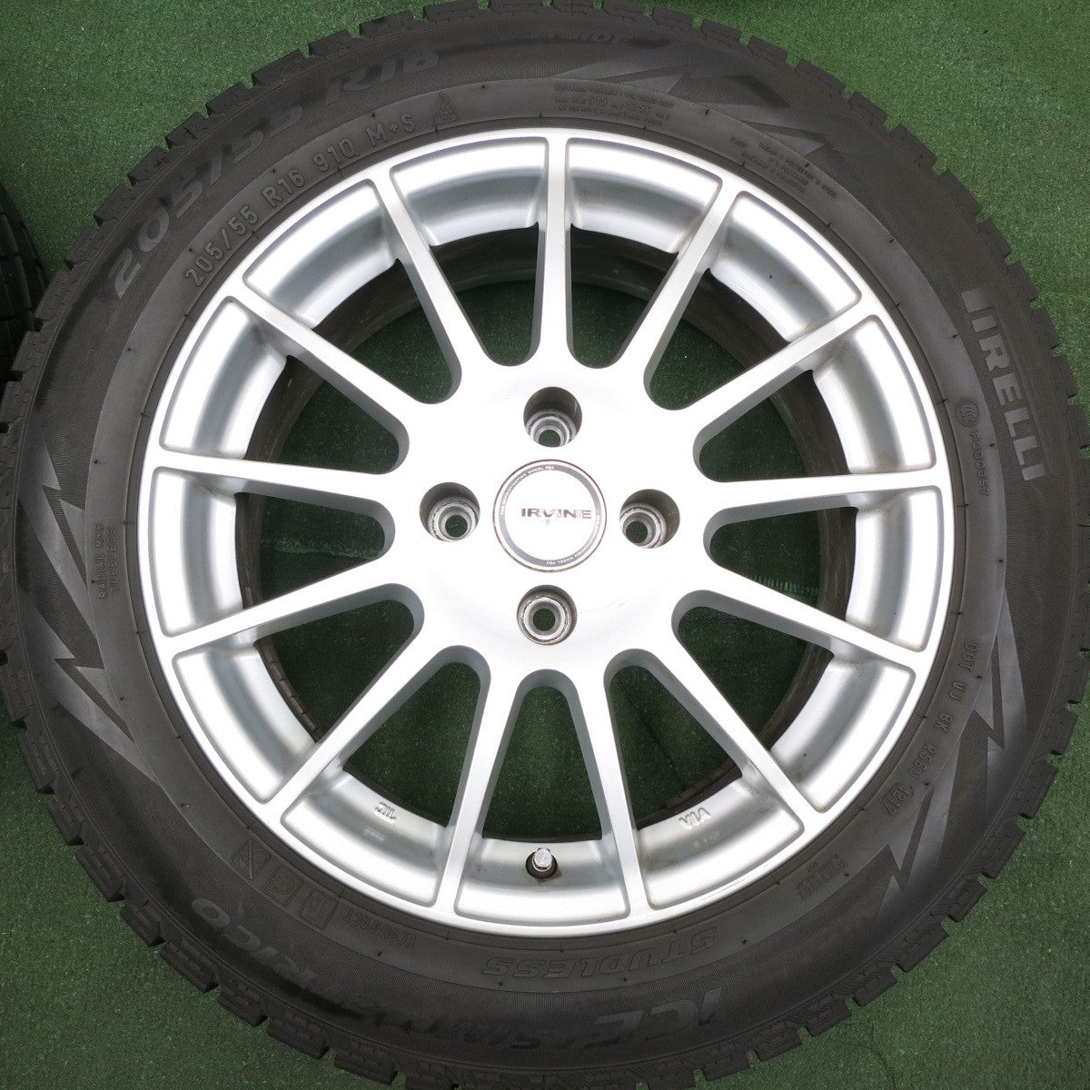 *送料無料* バリ溝！キレイ！8.5分★プジョー等 IRVINE 205/55R16 スタッドレス ピレリ アイスアシンメトリコ 16インチ アーヴィン PCD108/4H★4053005HAス