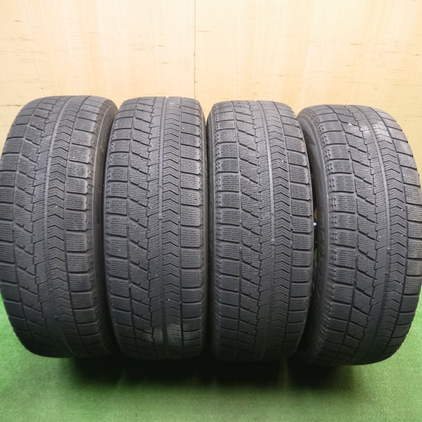 [送料無料] キレイ★スタッドレス 215/65R16 ブリヂストン ブリザック VRX STRANGER ストレンジャー 16インチ PCD114.3/5H★5010801Hス