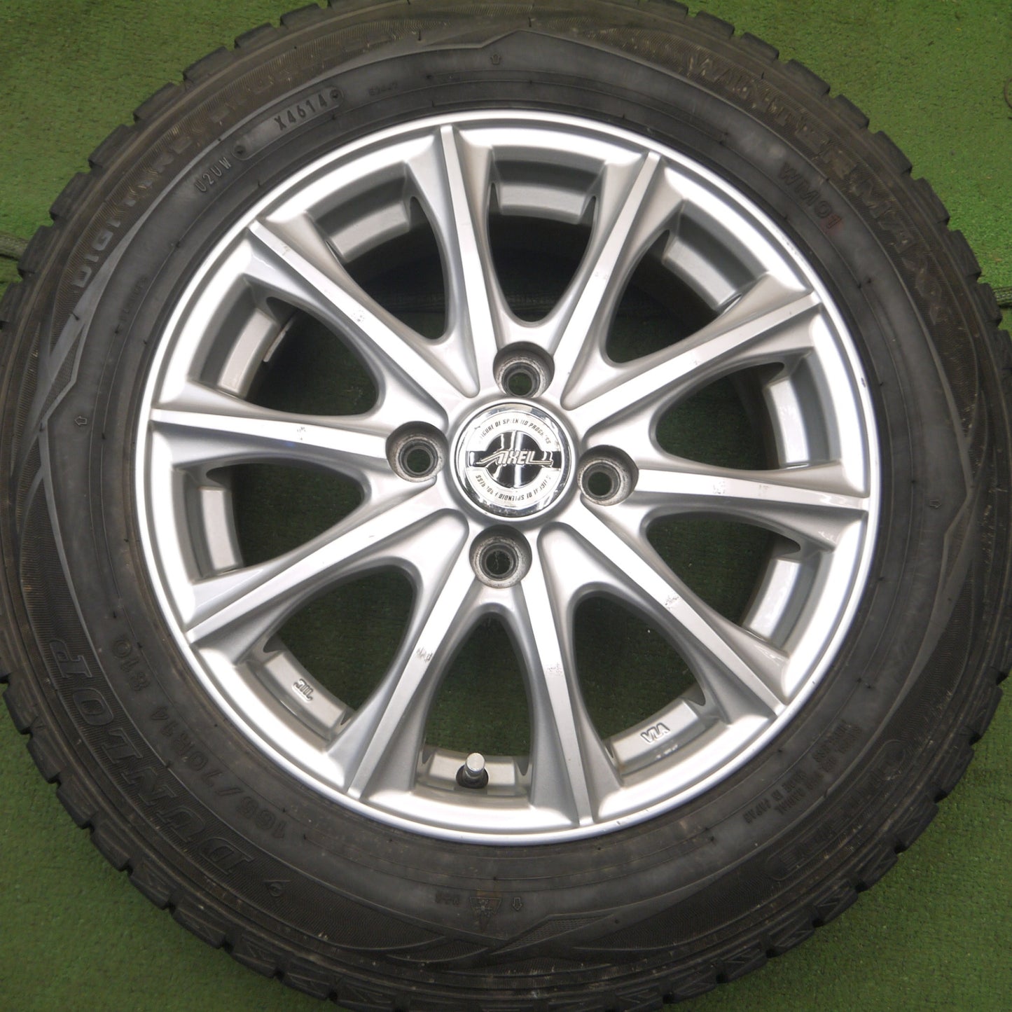 *送料無料* バリ溝！9分★スタッドレス 165/70R14 ダンロップ ウインターマックス WM01 AXEL weds アクセル 14インチ PCD100/4H★4072902Hス