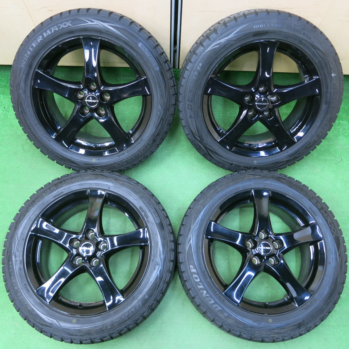 *送料無料* バリ溝！キレイ！9.5分★ワーゲン 等 BORBET 215/55R17 スタッドレス ダンロップ ウインターマックス WM01 ボルベット PCD112/5H★4042608イス