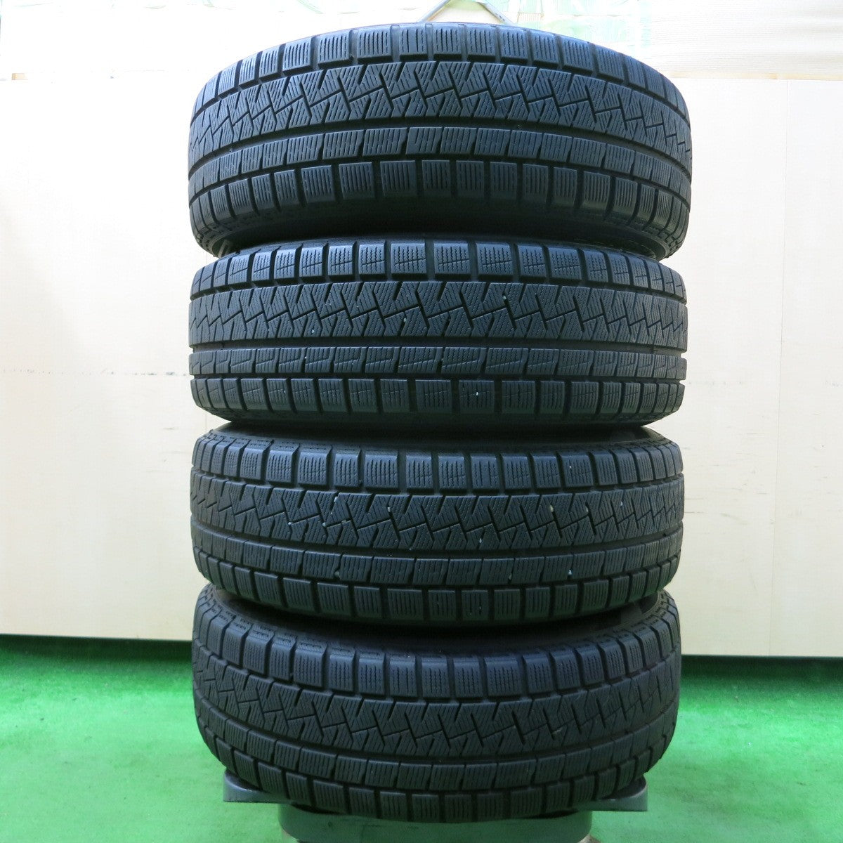 *送料無料* バリ溝！キレイ！8.5分★スタッドレス 175/65R15 ピレリ アイスアシンメトリコ Euro-S Stream MiD マルカ 15インチ PCD100/5H★4052808イス