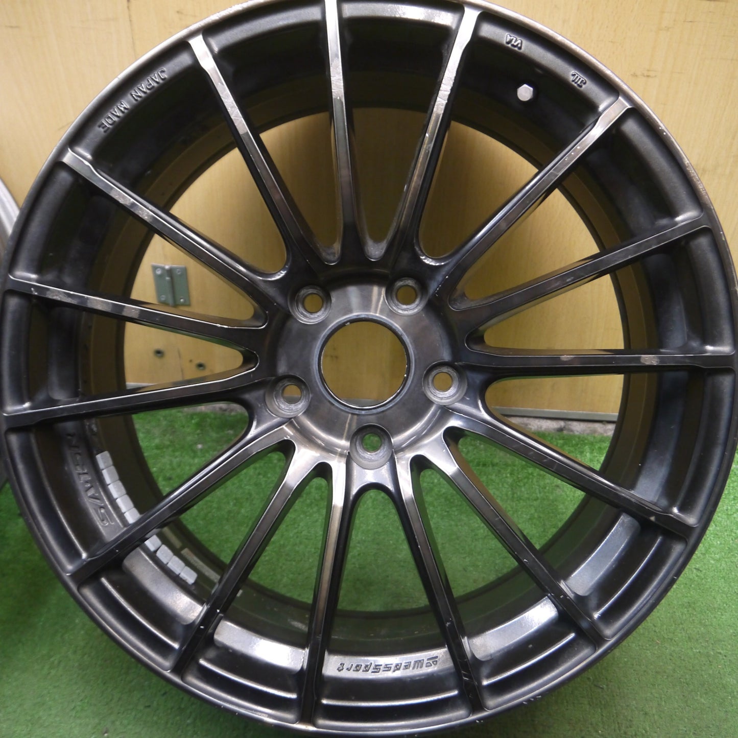 *送料無料* 4本価格★WedsSport SA-15R ウェッズスポーツ 18インチ ホイール 18×7.5J PCD114.3/5H★4062106Hホ