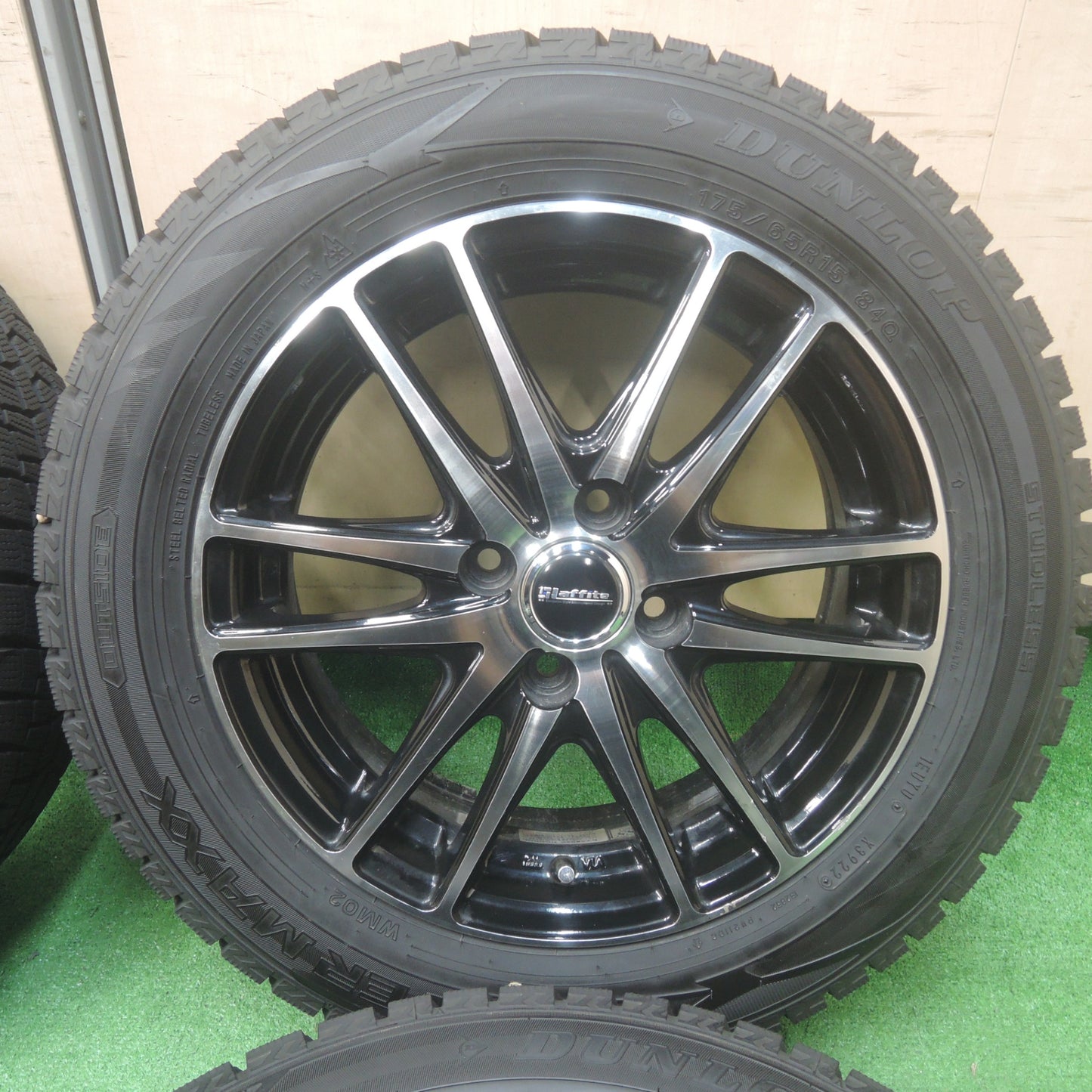 *送料無料* 超バリ溝！22年！ほぼ10分★スタッドレス 175/65R15 ダンロップ ウインターマックス WM02 Laffite ラフィット 15インチ PCD100/4H★4033009SYス