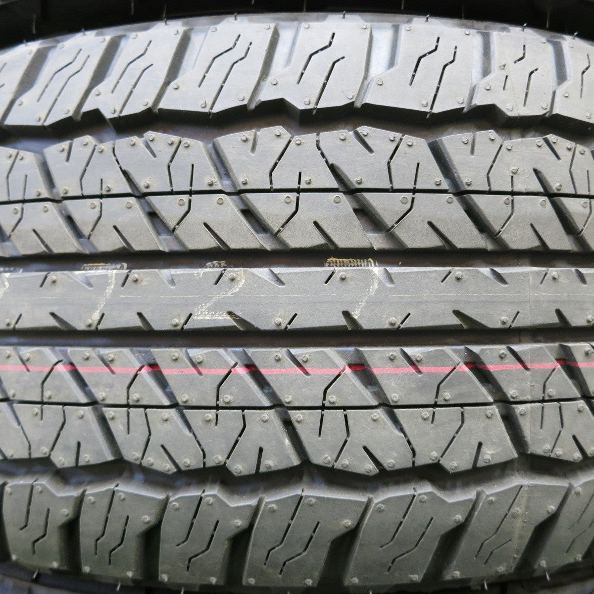 *送料無料* 新車外し！24年★225/60R18 ファルケン WILDPEAK A/T TRAIL 01A タイヤ 18インチ RAV4 ハリアー  エクストレイル等★4032713イノタ