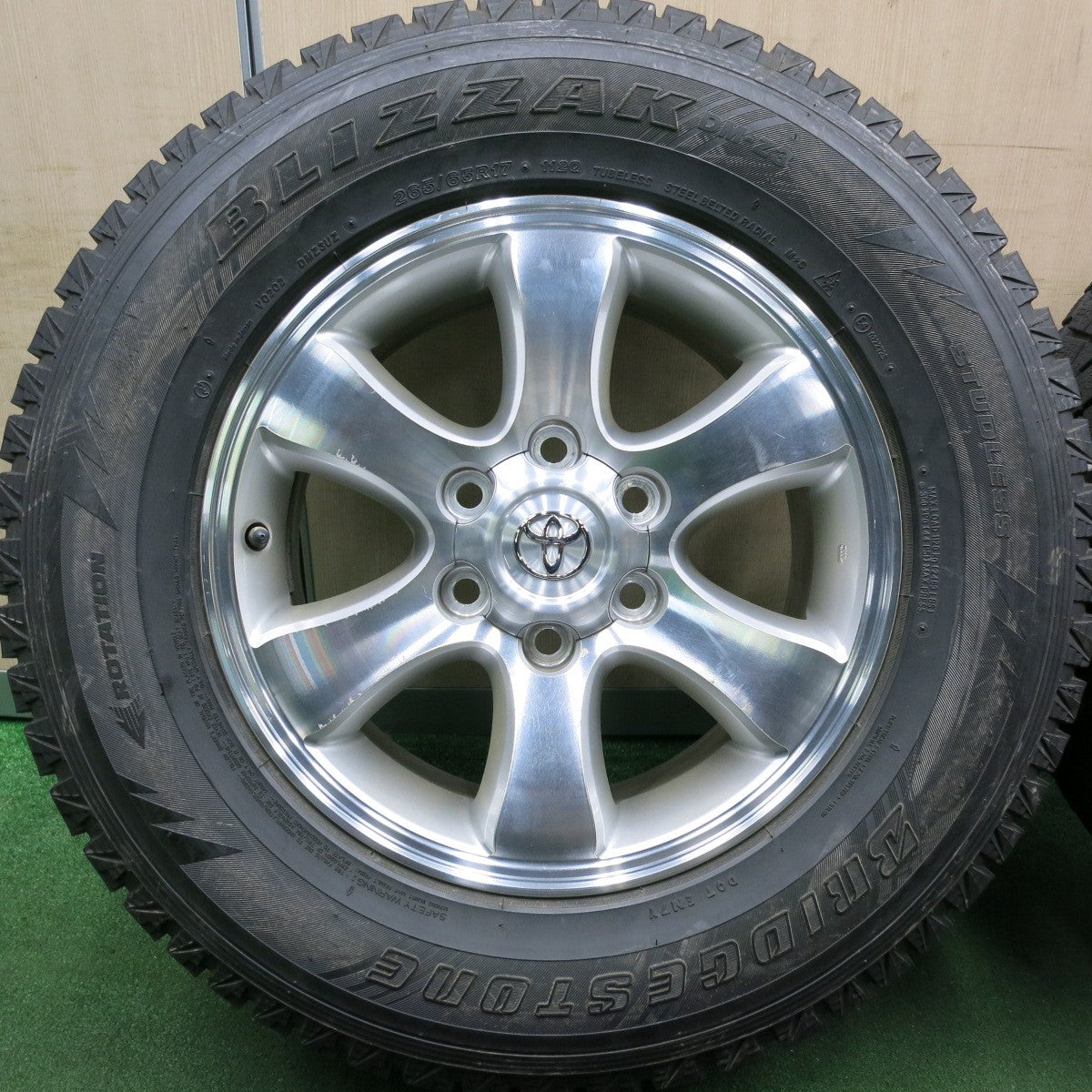 *送料無料* 4本価格★トヨタ 120系 ランクル プラド 純正 265/65R17 スタッドレス ブリヂストン ブリザック DM-Z3 PCD139.7/6H★4051501HAス