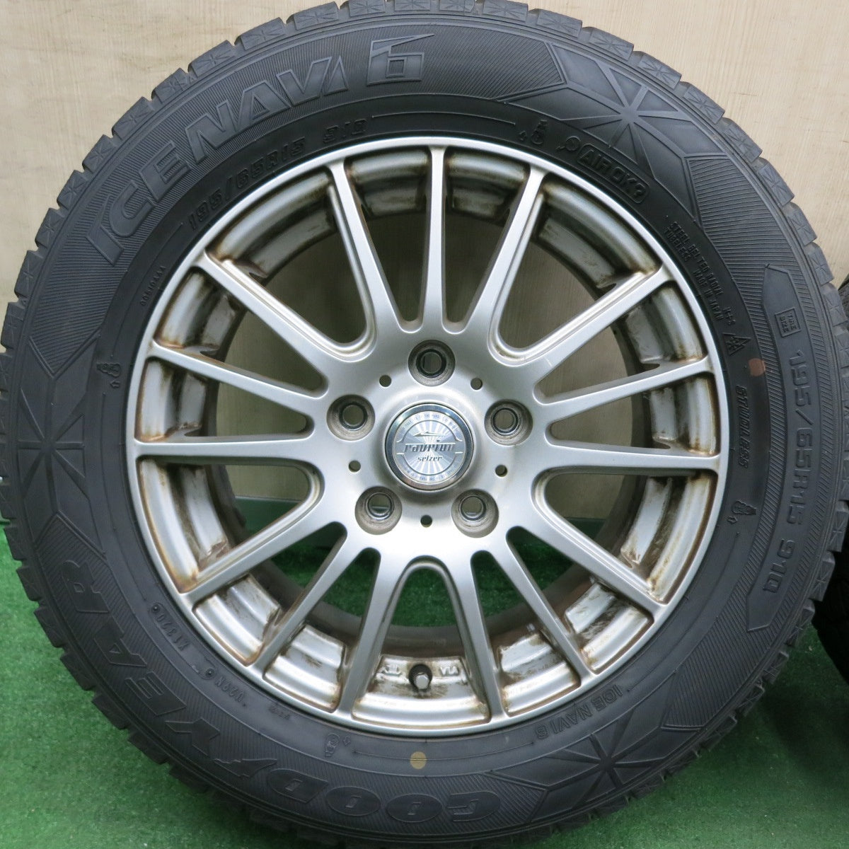 *送料無料* 4本価格！21年★スタッドレス 195/65R15 グッドイヤー アイスナビ7 ravrion selzer ラブリオン 15インチ PCD114.3/5H★4070503HAス