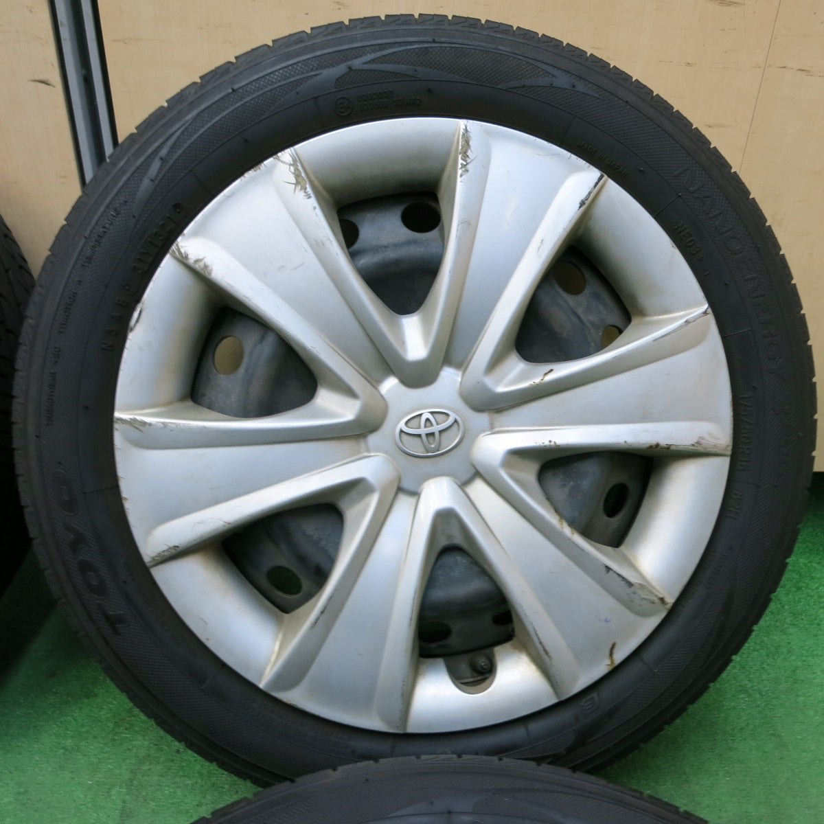 [送料無料] バリ溝！21年！9.5分★トヨタ 100系 ラクティス 純正 スチール 175/60R16 トーヨー ナノエナジー 3 プラス 16インチ PCD100/4H★4092006SYノ