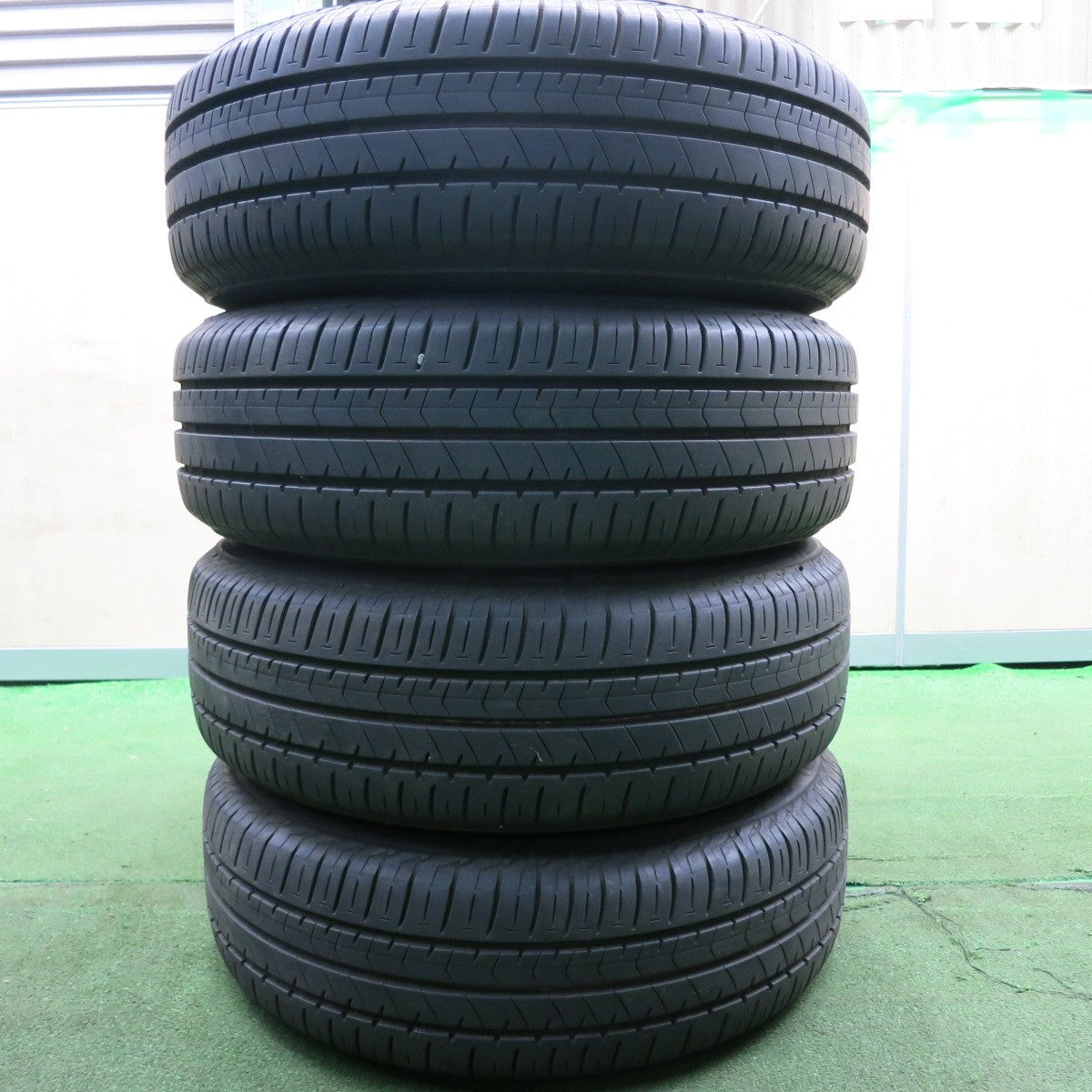 *送料無料* バリ溝！9.5分★トヨタ 60系 ヴォクシー ノア 純正 195/65R15 ブリヂストン エコピア NH100RV 15インチ PCD114.3/5H★4052207HAノ