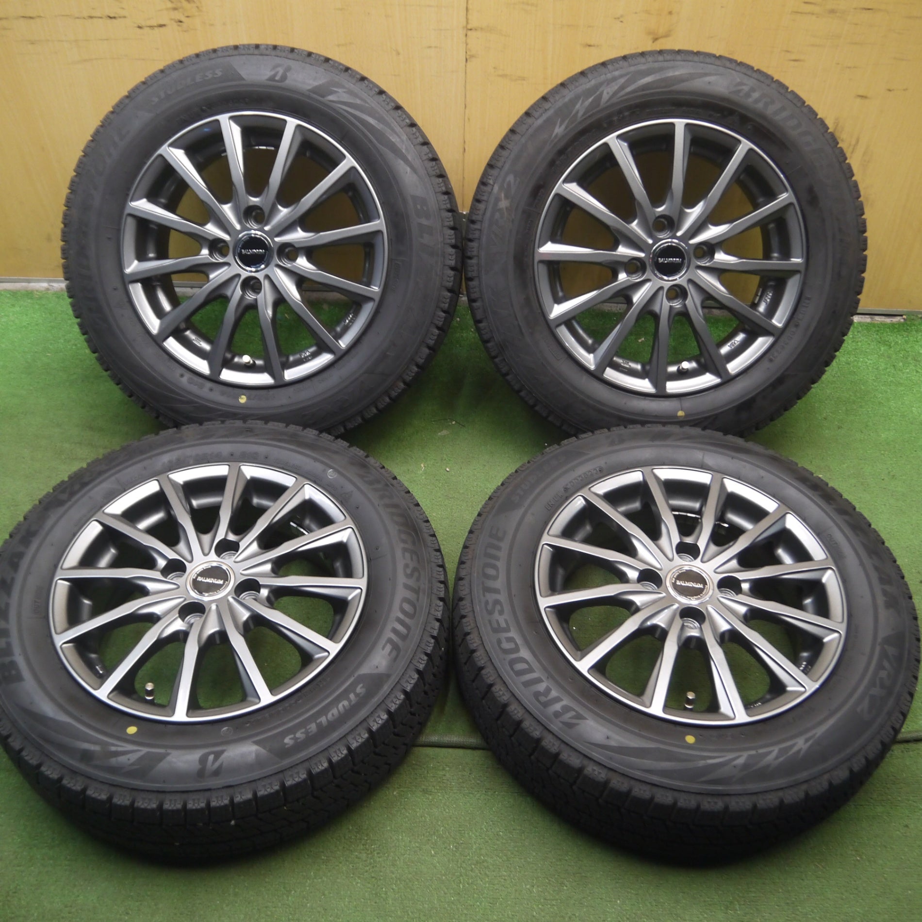 *送料無料* バリ溝！23年！キレイ！ほぼ10分★スタッドレス 165/70R14 ブリヂストン ブリザック VRX2 BALMINUM バルミナ  14インチ PCD100/4H★4041505Hス