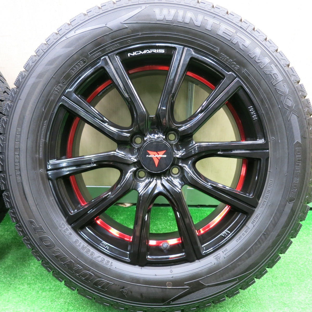 [送料無料] バリ溝！20年！9.5分★スタッドレス 195/65R16 ダンロップ ウインターマックス WM02 NOVARIS ROHGUE CB ノヴァリス ローグ PCD100/4H★4100202HAス