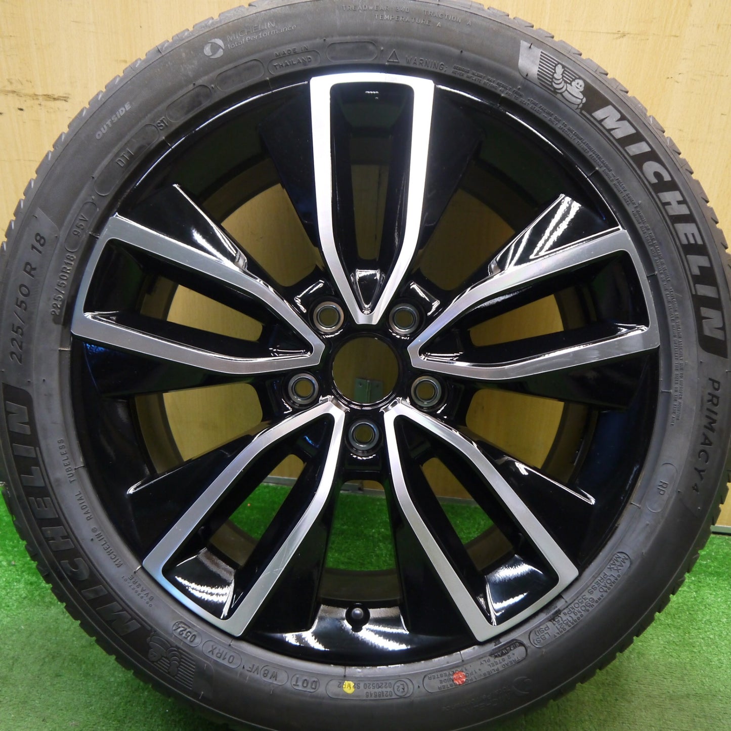 [送料無料] バリ溝！24年！キレイ！9分！1本★ホンダ RV系 ヴェゼル 純正 225/50R18 ミシュラン プライマシー4 18インチ PCD114.3/5H★5040801Hノ