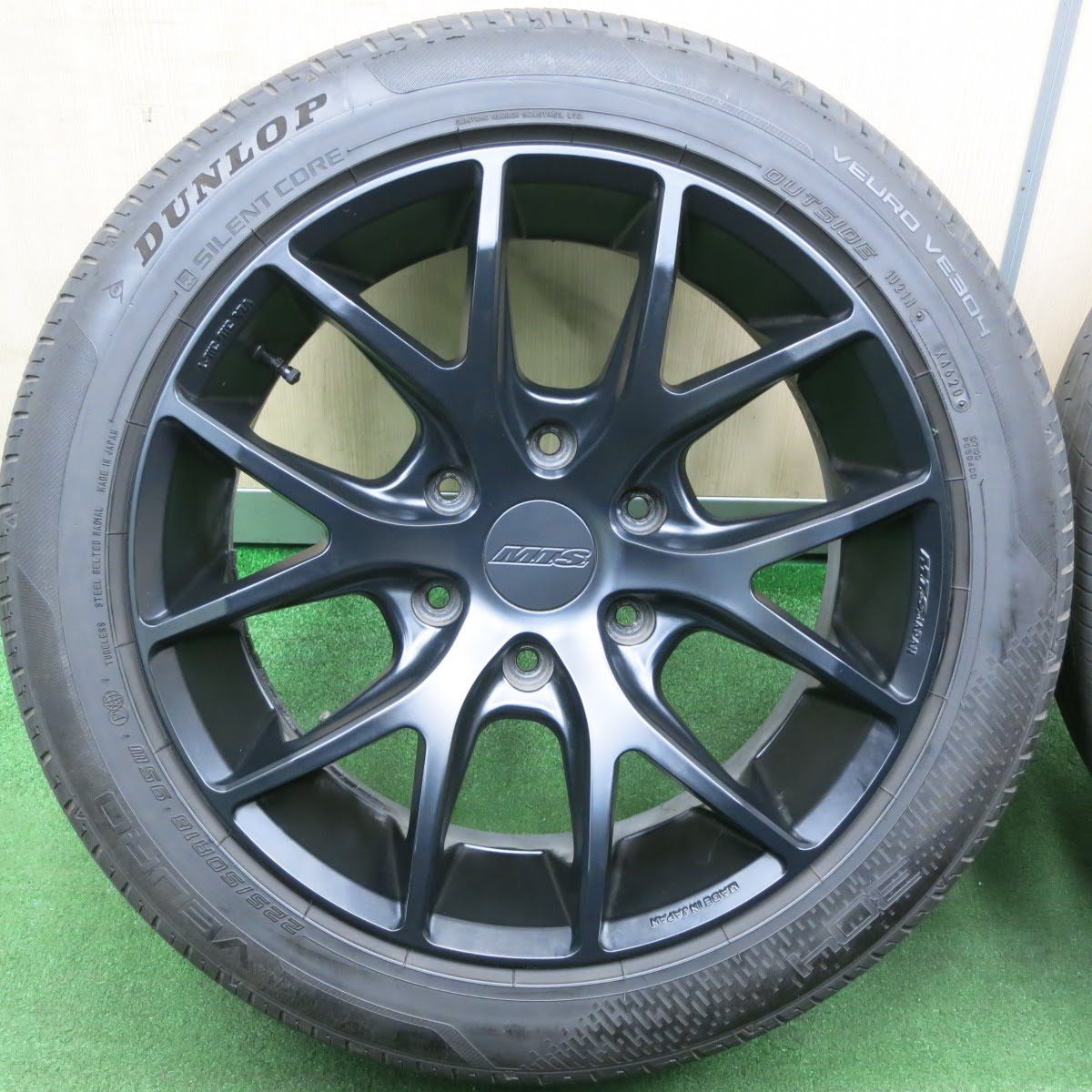 *送料無料* キレイ！20年★M.T.S. SSL6 LMS ed 225/50R18 ダンロップ VEURO VE304 18インチ MTS PCD139.7/6H★4040607TNノ