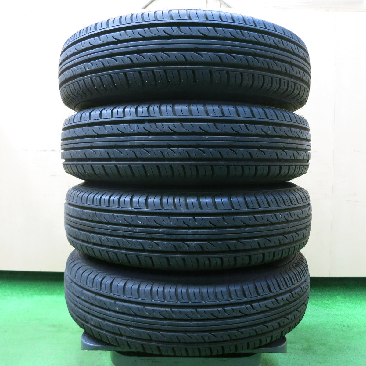 *送料無料* バリ溝！20年！9.5分★ダイハツ テリオスキッド 純正 175/80R15 ダンロップ グラントレック PT3 15インチ PCD114.3/5H★4042413イノ