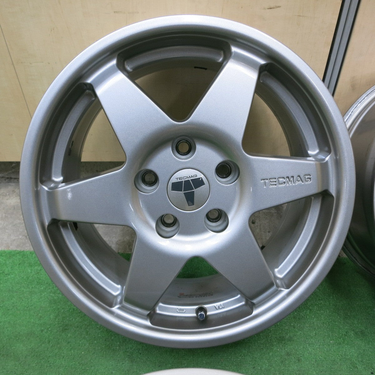 *送料無料* キレイ★ベンツ 等 TECMAG TARGA テクマグ タルガ ホイール 16インチ 16×7.5J  PCD112/5H★4082705ナホ