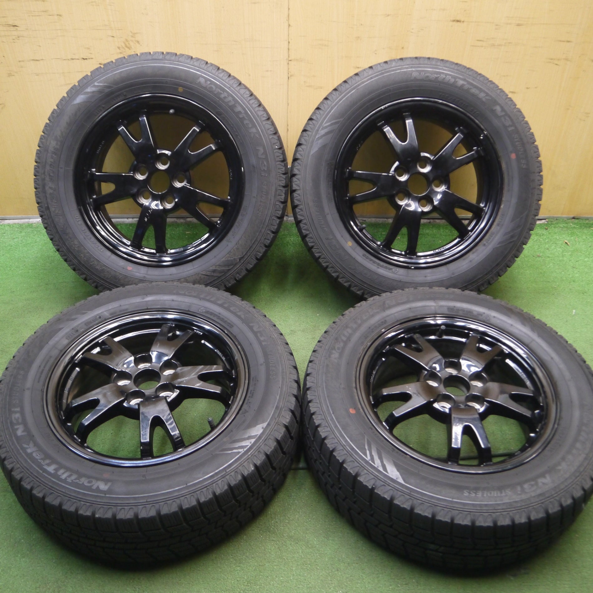 送料無料* バリ溝！9.5分以上☆トヨタ 30系 プリウス 純正 195/65R15 スタッドレス オートバックス ノーストレック N3i |  名古屋/岐阜の中古カー用品・工具の買取/販売ならガレージゲット